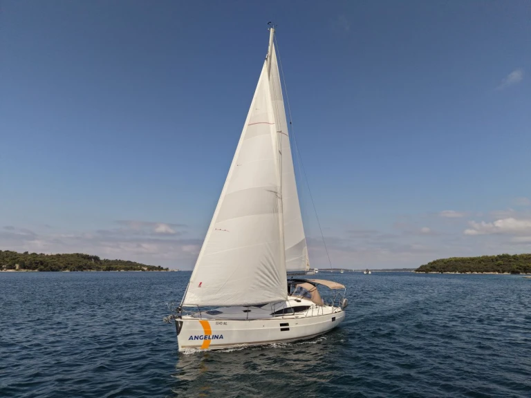 Location bateau Elan Impression 40 à Pula sur Samboat