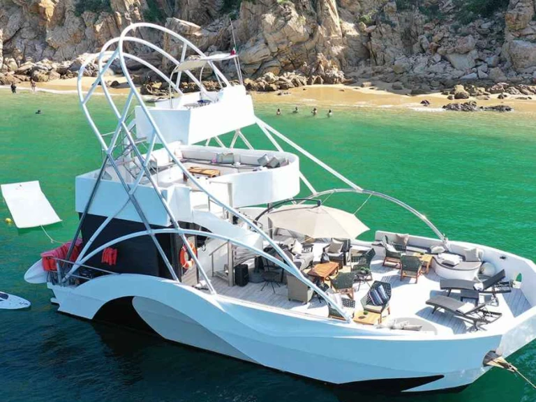 Bateau à moteur à louer à Cabo San Lucas au meilleur prix