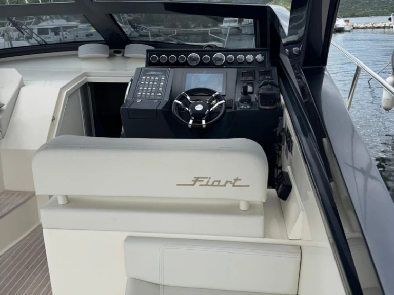 Yacht à louer à Porto-Vecchio au meilleur prix
