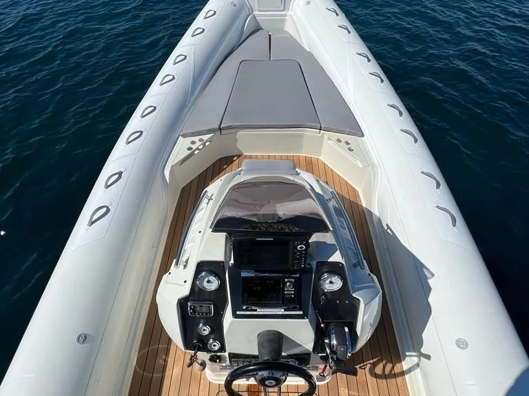 Location à Coti-Chiavari - Kardis KARDIS 880 APACHE sur SamBoat
