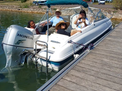 Boat rental Bayliner Bayliner 1802 Capri Cuddy in Dienville on Samboat