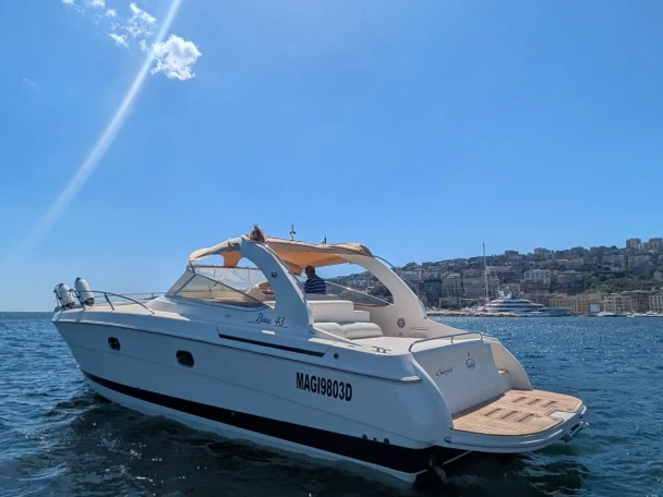 Louer Yacht avec ou sans skipper Baia à Naples