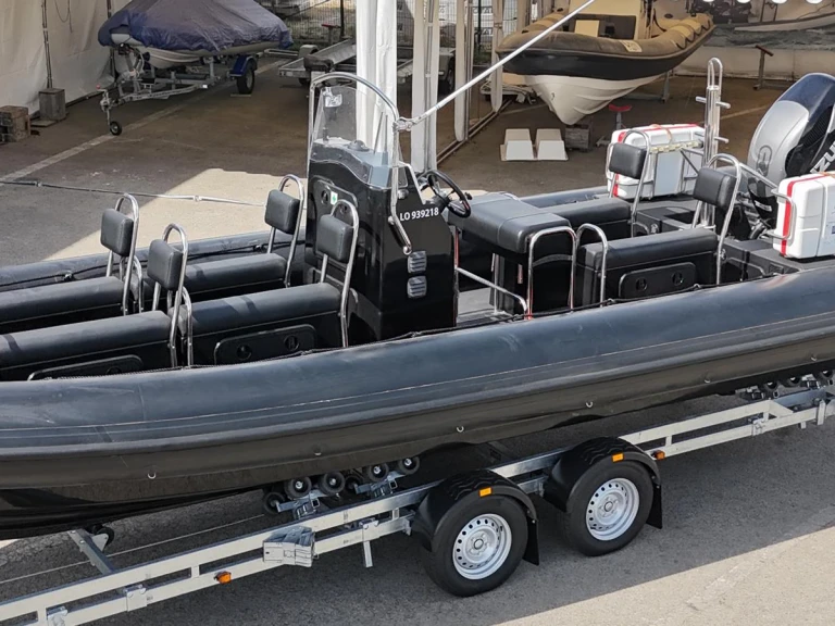 Location Semi-rigide Searib's avec permis