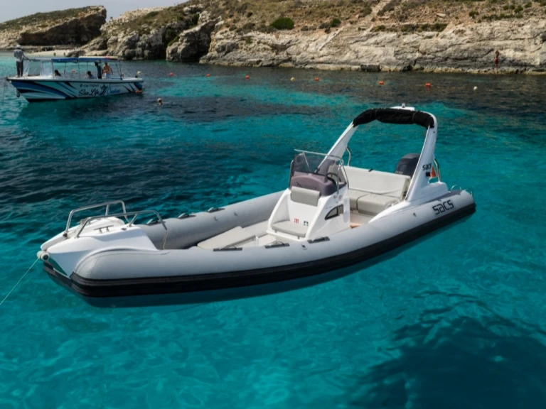 Location Semi-rigide à Sliema - Sacs Sacs S 680