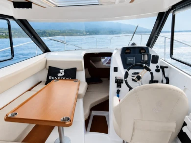 Boat rental Bénéteau Antares 780 HB in Saint-Cyprien on Samboat