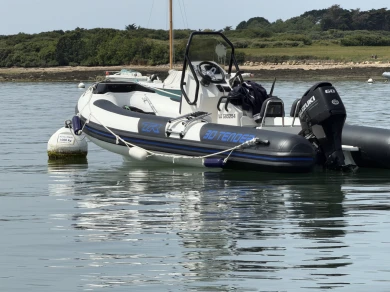 Yacht charter Séné cheap 3D Tender 535 Limited