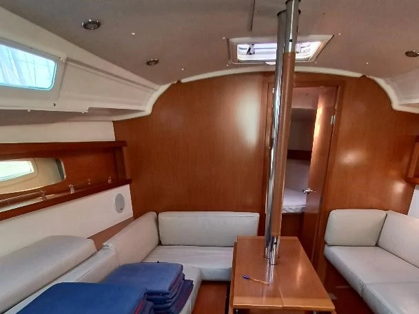 Location bateau Porto Ercole pas cher Oceanis 37