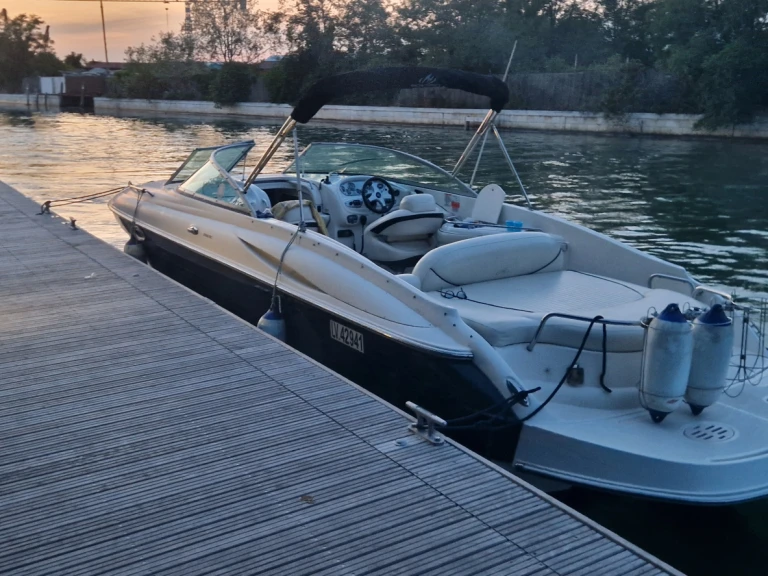 Location à San Giuliano - Venezia - Monterey 268SC sur SamBoat