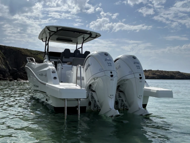 Location bateau France pas cher Cap Camarat 9.0 CC