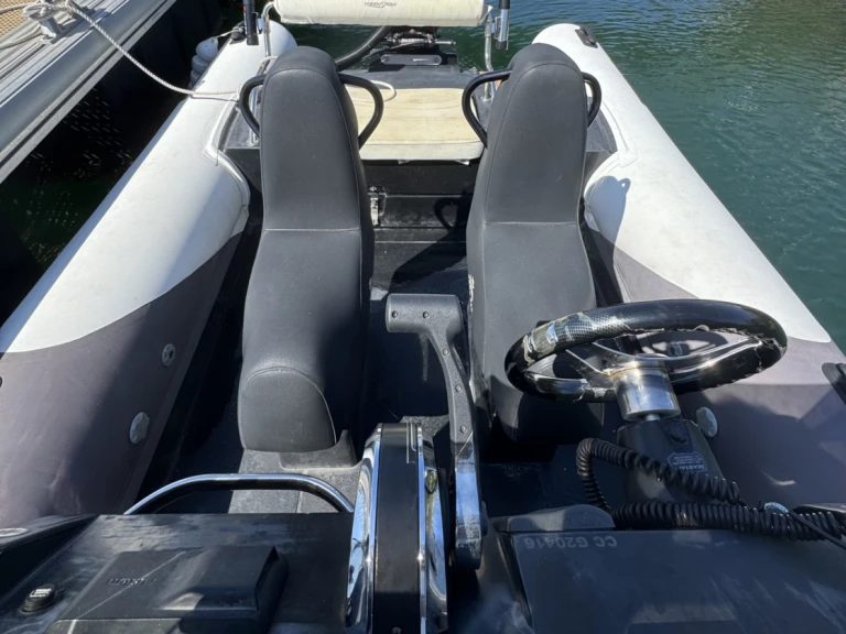 Location Semi-rigide Hydrosport avec permis