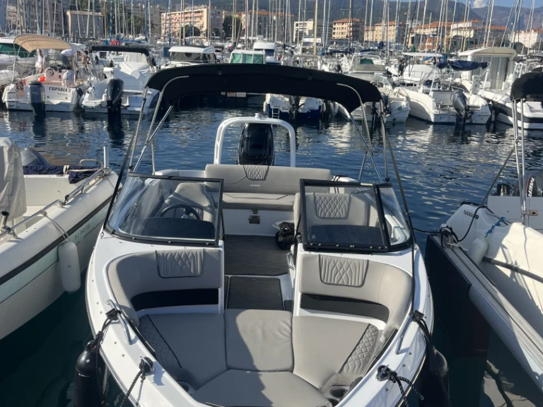 Location bateau Ajaccio pas cher GT 225