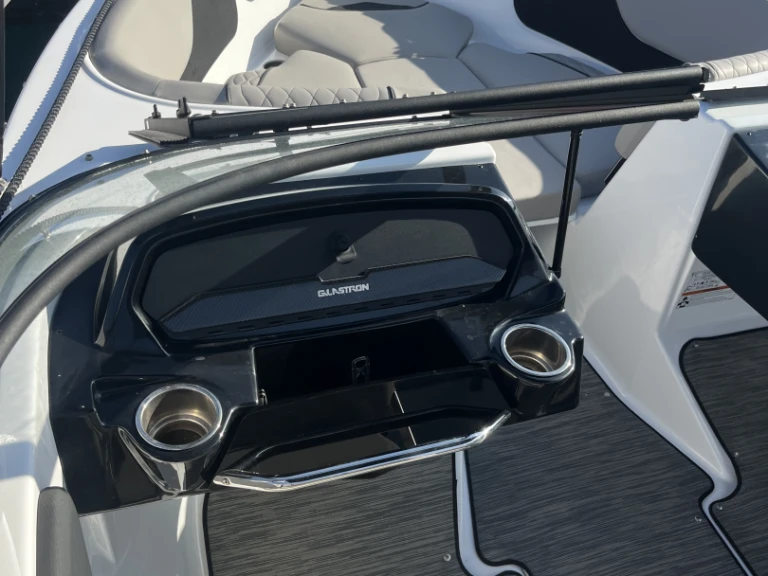 Location bateau Glastron GT 225 à Ajaccio sur Samboat
