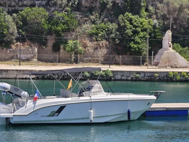 Boat rental Bénéteau Flyer 9 SPACEdeck in Saint-Cyprien on Samboat
