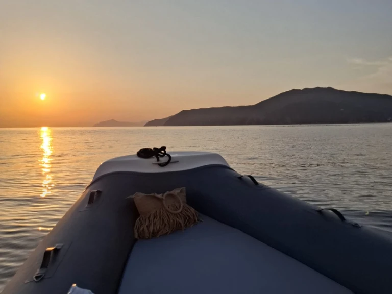 Location bateau Deiva Marina pas cher Nautica Led 540 GS