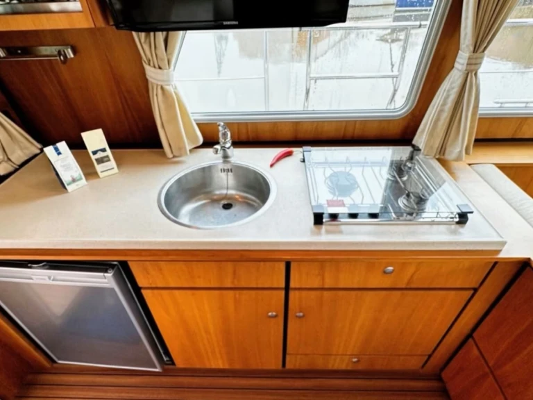 Location bateau Linssen Grand Sturdy 40.9 Sedan à Rheinsberg sur Samboat