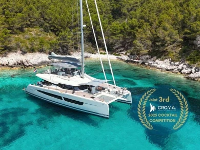 Huur een Fountaine Pajot Solomar  in Trogir