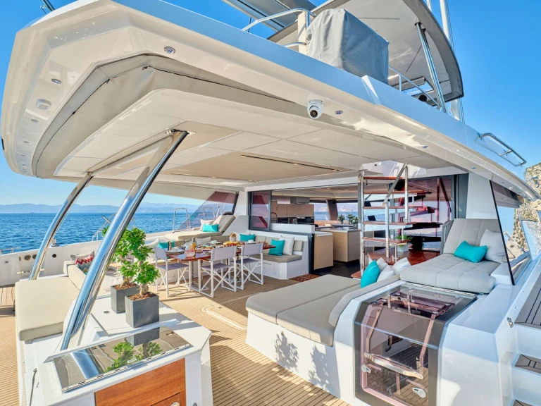 Yacht à louer à Athènes au meilleur prix