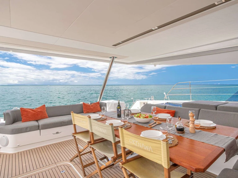Location à Naples - Fountaine Pajot OKINAWA sur SamBoat