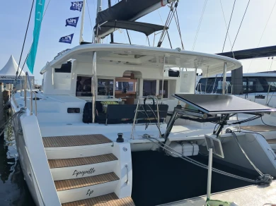 Catamaran rental in Propriano - Lagoon Lagoon 450 F