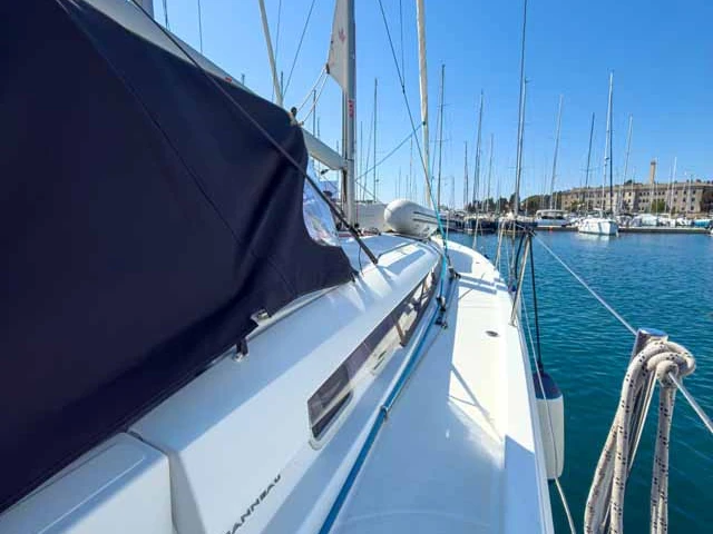 Location à Pula - Jeanneau Sun Odyssey 440 sur SamBoat