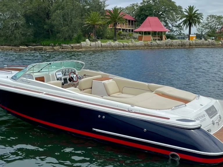 Location Bateau à moteur à Saint-Raphaël - Chris Craft CORSAIR 28'