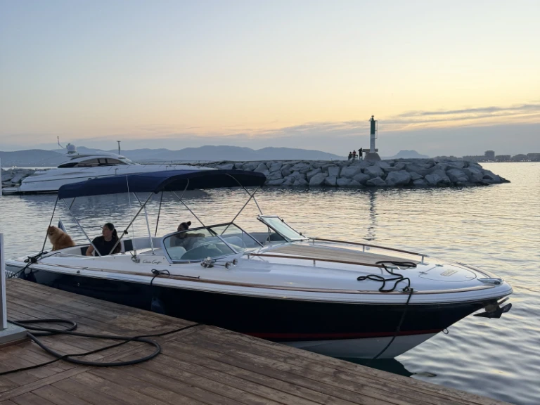 Location Bateau à moteur Chris Craft avec permis