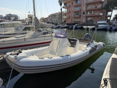 Grand Boats Golden Line G650LF charter bareboat or captained in  Canet-en-Roussillon