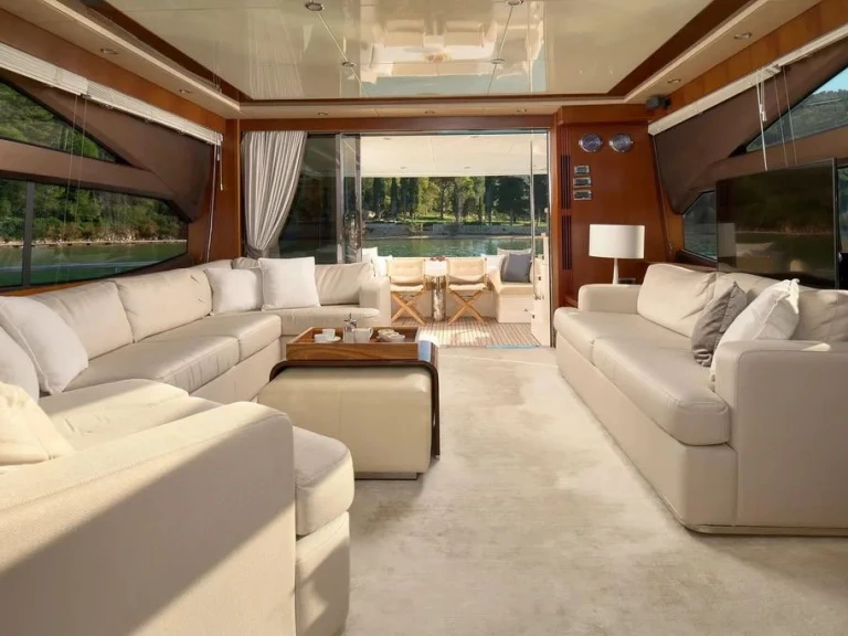 Location bateau Princess Princess 72 à Podstrana sur Samboat