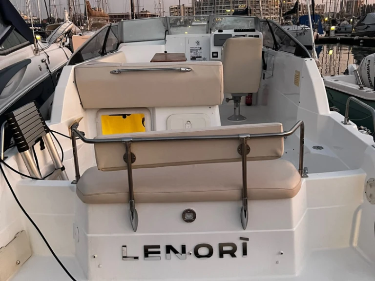 Location Bateau à moteur à Provincia di Rimini - Bayliner Bayliner 2650 Cierra