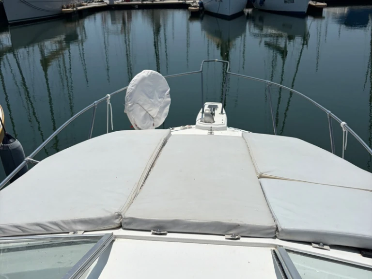 Louer Bateau à moteur avec ou sans skipper Bayliner à Provincia di Rimini