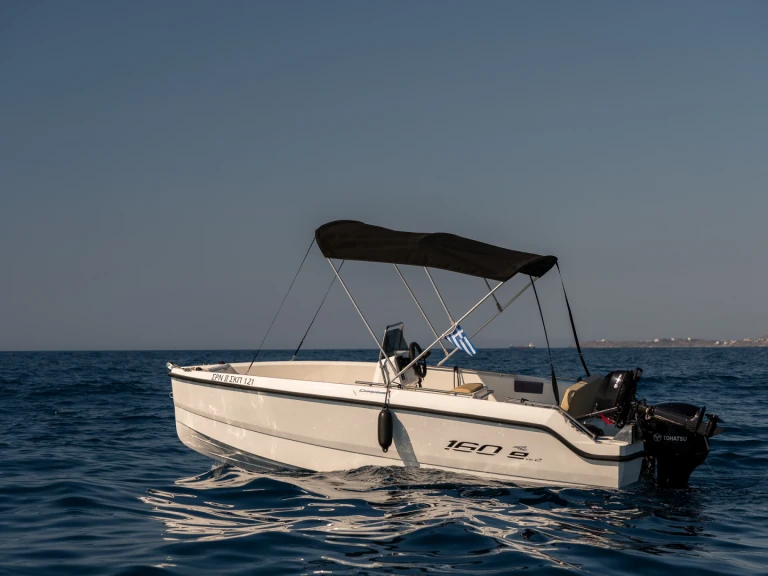 Bateau à moteur à louer à Chania au meilleur prix