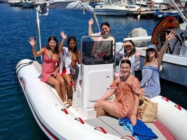 Semi-rigide à louer à Palerme au meilleur prix