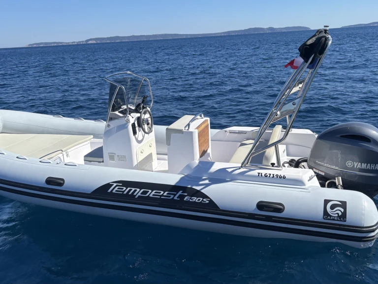 Louez un Capelli Tempest 630 à Le Lavandou