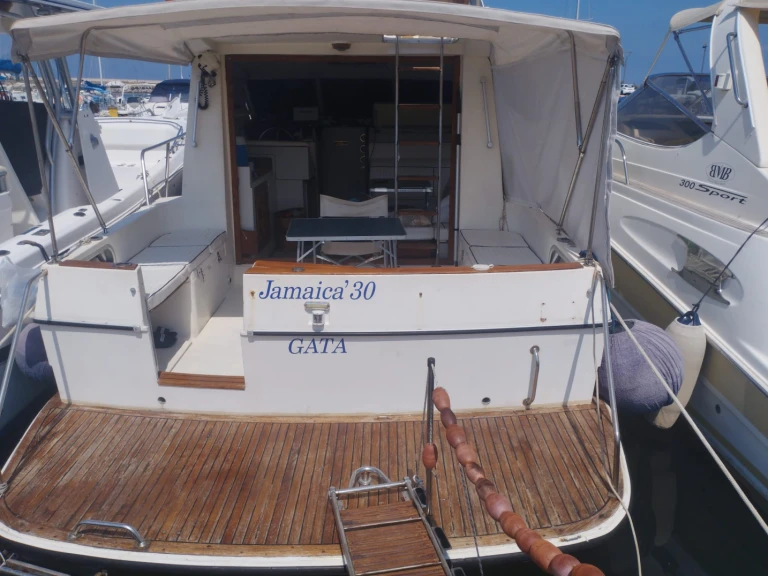Louer Bateau à moteur avec ou sans skipper Gibert Marine à Trabia