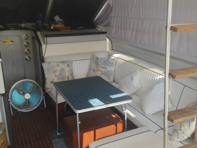 Bateau à moteur à louer à Trabia au meilleur prix