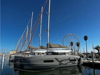 Alquiler Catamarán Excess con o sin  título de navegación