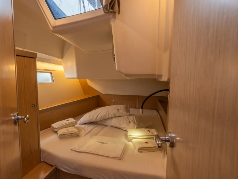 Location à Capo d'Orlando - Bénéteau Oceanis 45 sur SamBoat