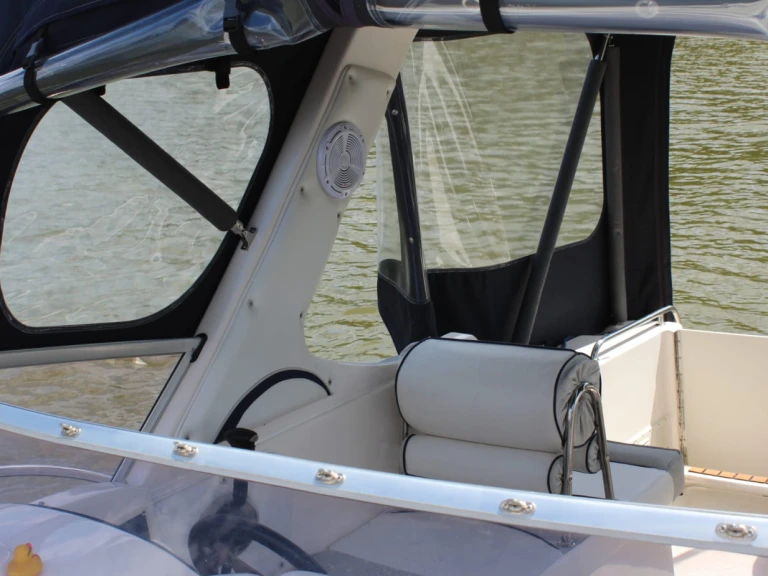 Location bateau Saver Riviera 24 à Roosteren sur Samboat