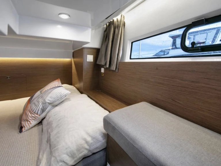 Bateau à moteur à louer à Asnières-sur-Seine au meilleur prix