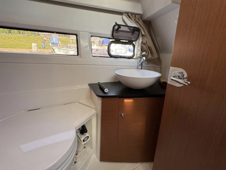 Jeanneau Merry Fisher 895 a louer à Asnières-sur-Seine
