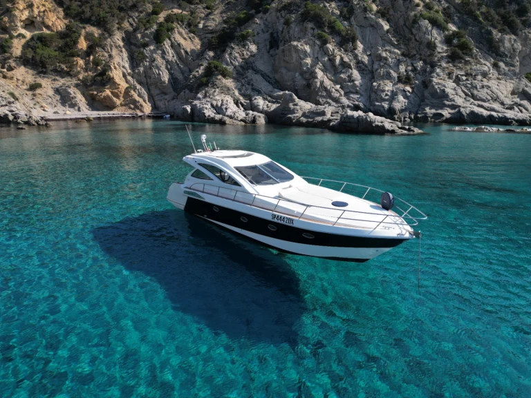 Bateau à moteur à louer à Villasimius au meilleur prix