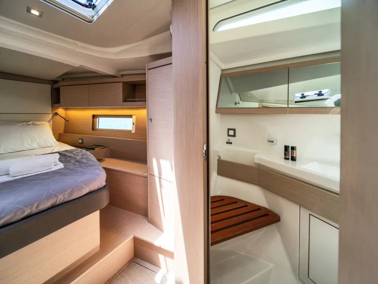 Location à Rhodes (Ville) - Bénéteau Oceanis 46.1 sur SamBoat