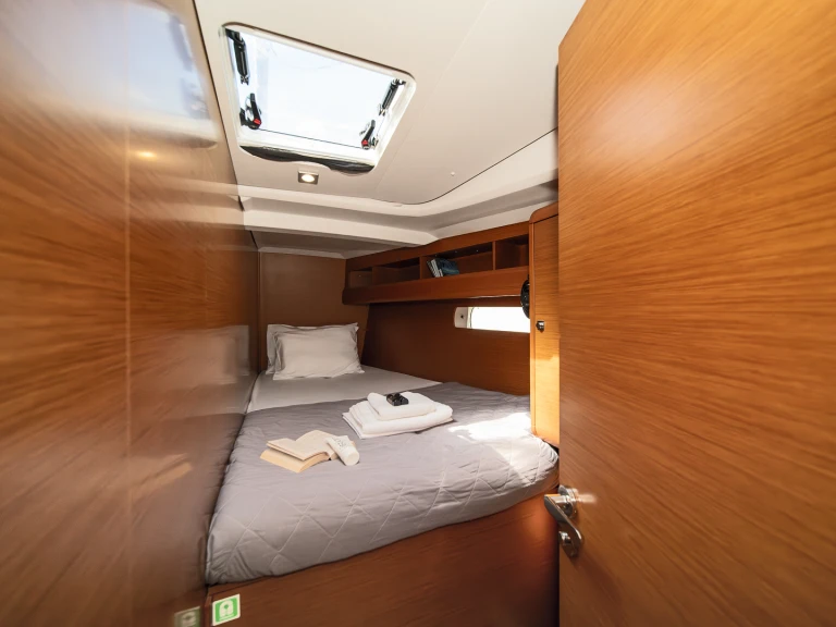 Location bateau Rhodes (Ville) pas cher Sun Odyssey 479