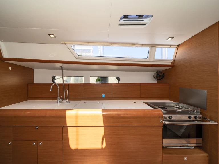Location bateau Jeanneau Sun Odyssey 479 à Rhodes (Ville) sur Samboat