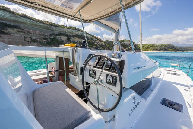 Catamaran à louer à Ajaccio au meilleur prix