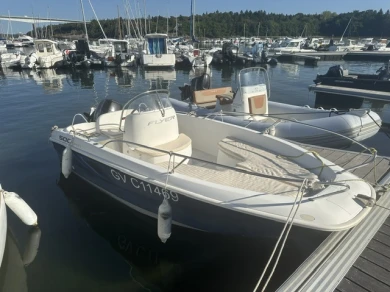 Motorboat hire in Bénodet - Bénéteau Flyer 5