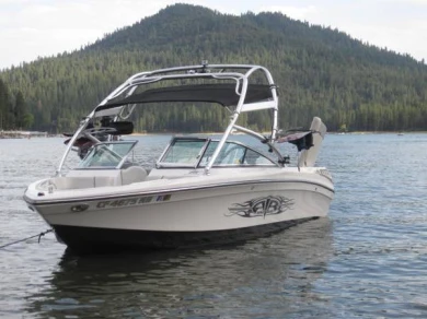 Verhuur Motorboot Nautique Correct Craft met vaarbewijs