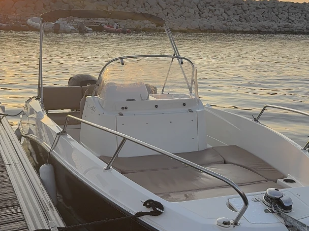 Location bateau Quicksilver Openactiv à France sur Samboat