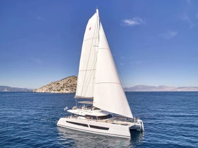 Boat rental Fountaine Pajot ENCORE in Îles Vierges britanniques (BVI) on Samboat