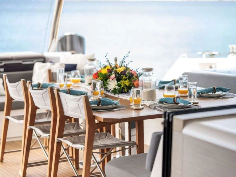 Location bateau Fountaine Pajot LYRA à Caraïbes sur Samboat